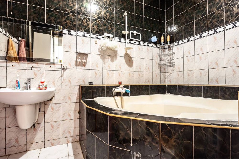 ДОМ на Підголоско для великої компанії  для затишного відпочинку