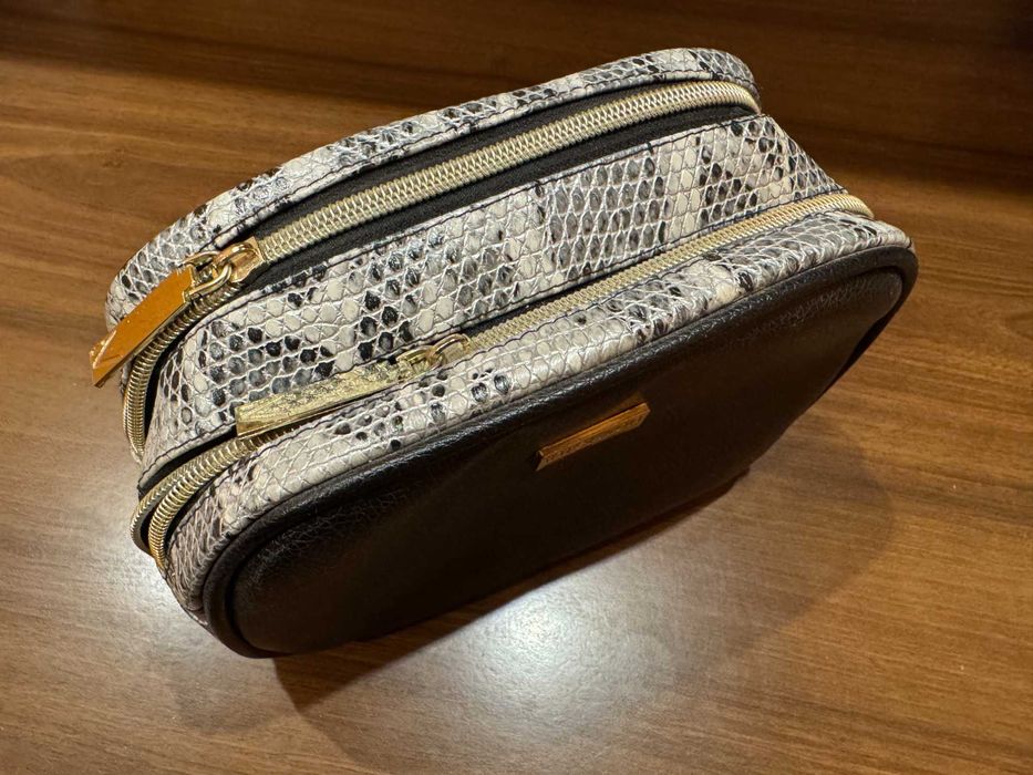 Kosmetyczka Inter Vion średnia czarna panterka