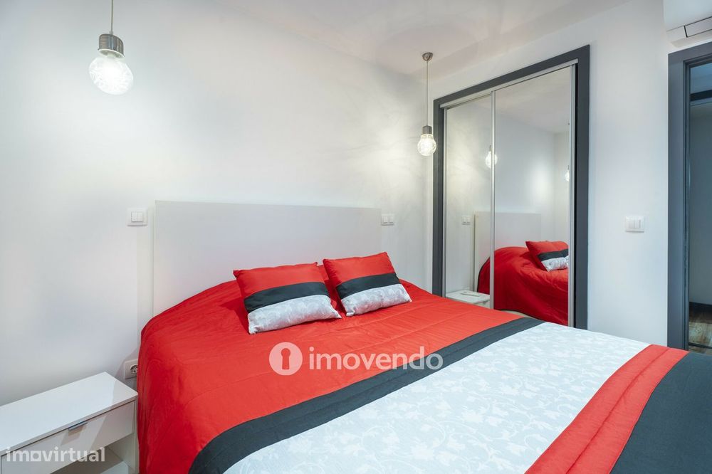 Apartamento T2 totalmente remodelado, no centro do Porto