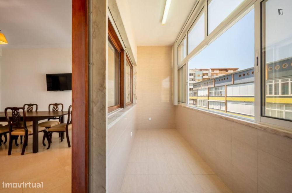 Apartamento com 2 quartos - localizado em Costa da Caparica Lisbon