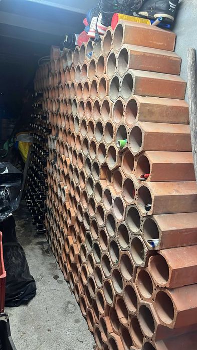 Garrafeira de tijolo