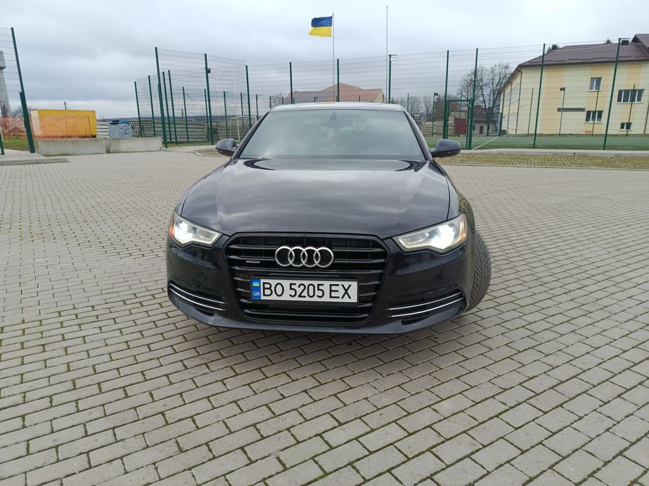 Авто приїхало з США з мінімальними пошкодженнями технічно все ок встановлено європейську оптику більше інформації по телефону