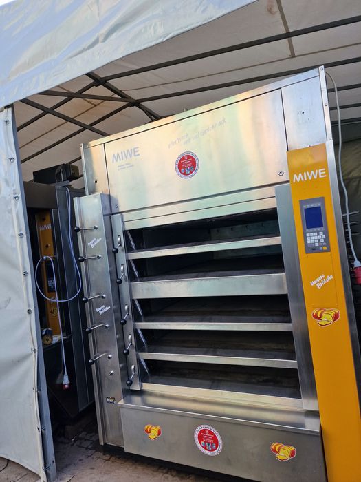 Пічь Печь подова  Хлібопiч Miwe подовая на камне с парой  NEU 200 хліб