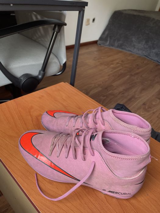 Chuteira NIKE mercurial - tamanho 41