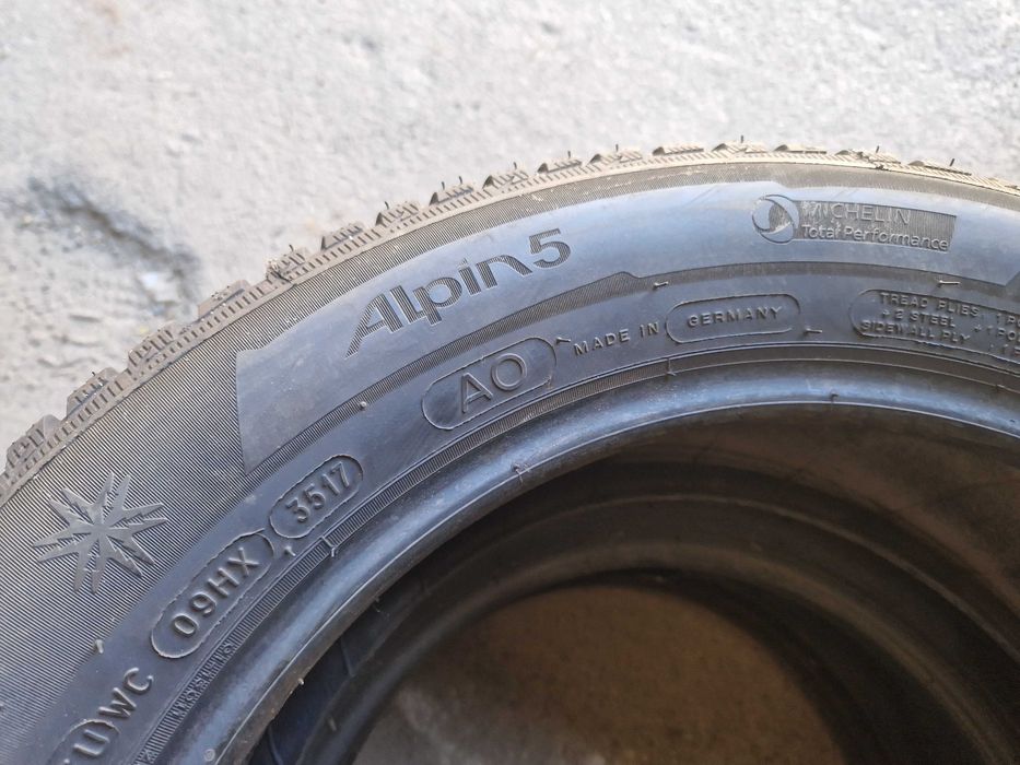 шини зима 205 55 R16 Michelin Alpin 5