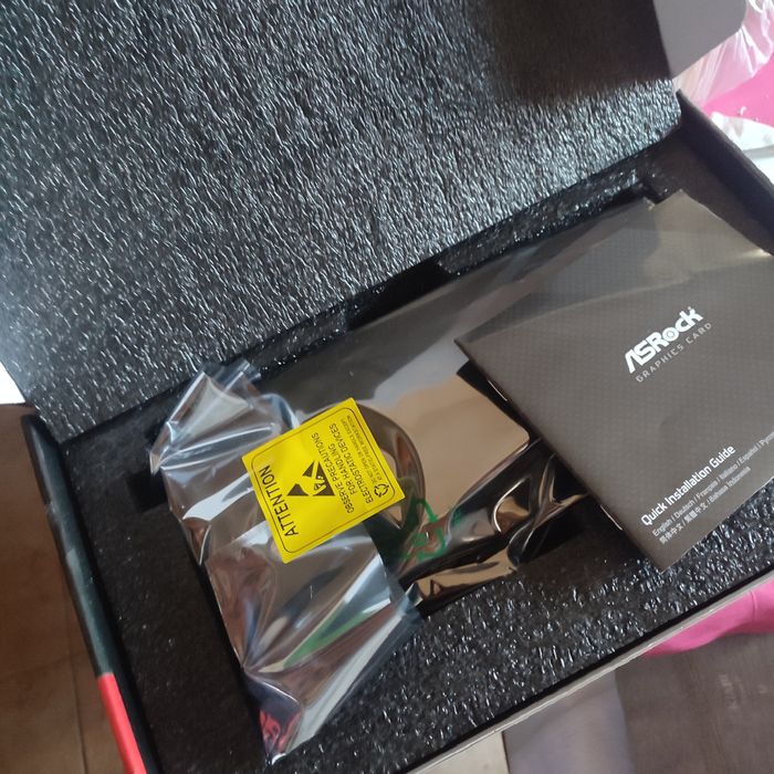 Placa gráfica  Radeon RX 6600 nova