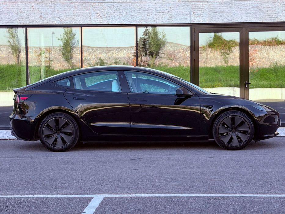 Tesla Model 3 Long Range Tração Integral Premium foto 4