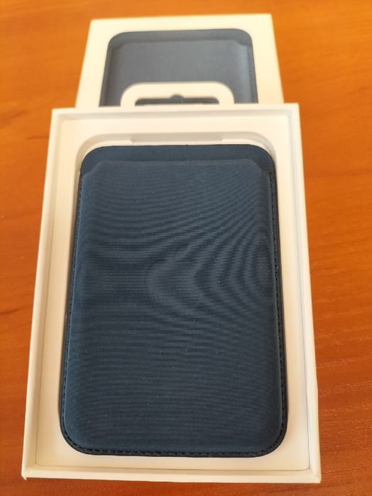 Apple Portfel z tkaniny FineWoven z MagSafe do iPhone Niebieski Pacyfi