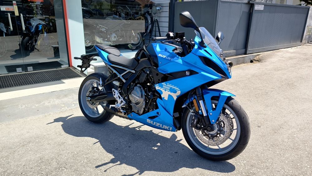 Suzuki GSX8R, desconto de 800€