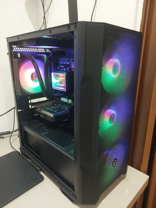 Pc Ryzen 5/16Ram/512nvme/LG-24" 120hz/ WaterCooler