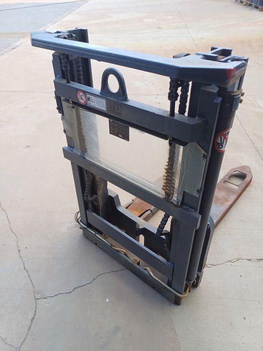 Maszt lekki od wózka widłowego 180cm 250 330 cm. podnoszenia