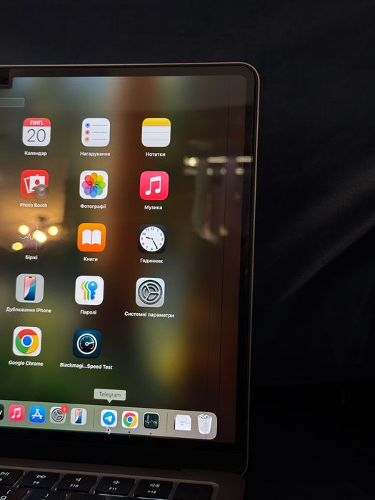 MacBook Air M2 13" / 16 GB / 256 GB