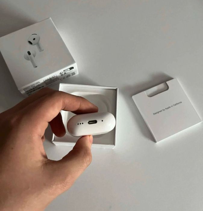 Słuchawki AirPods 4