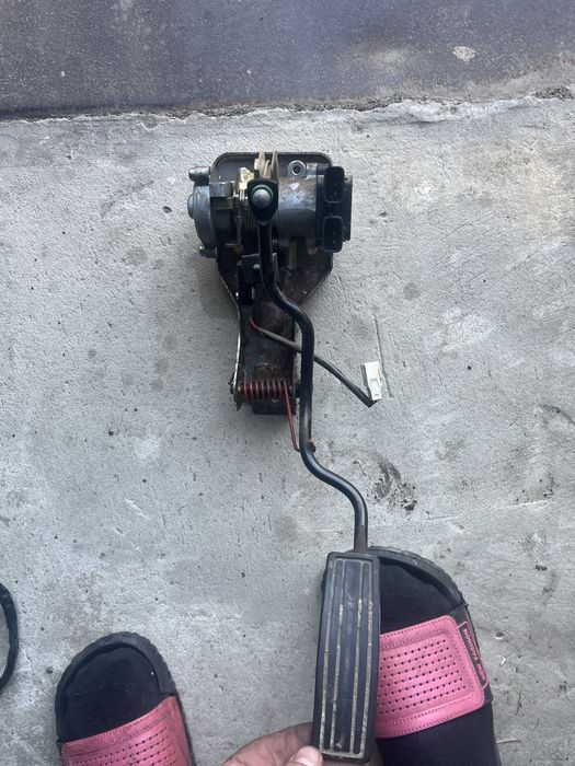 Електрона педаль газа нісан терано 2