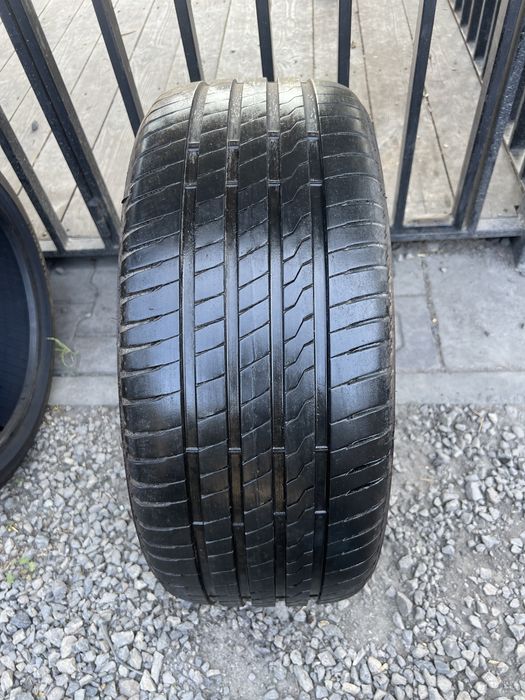 Opona firestone 245/45/18 pojedynka