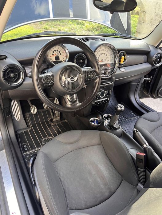 Mini Cooper S 1.6425478653141985281