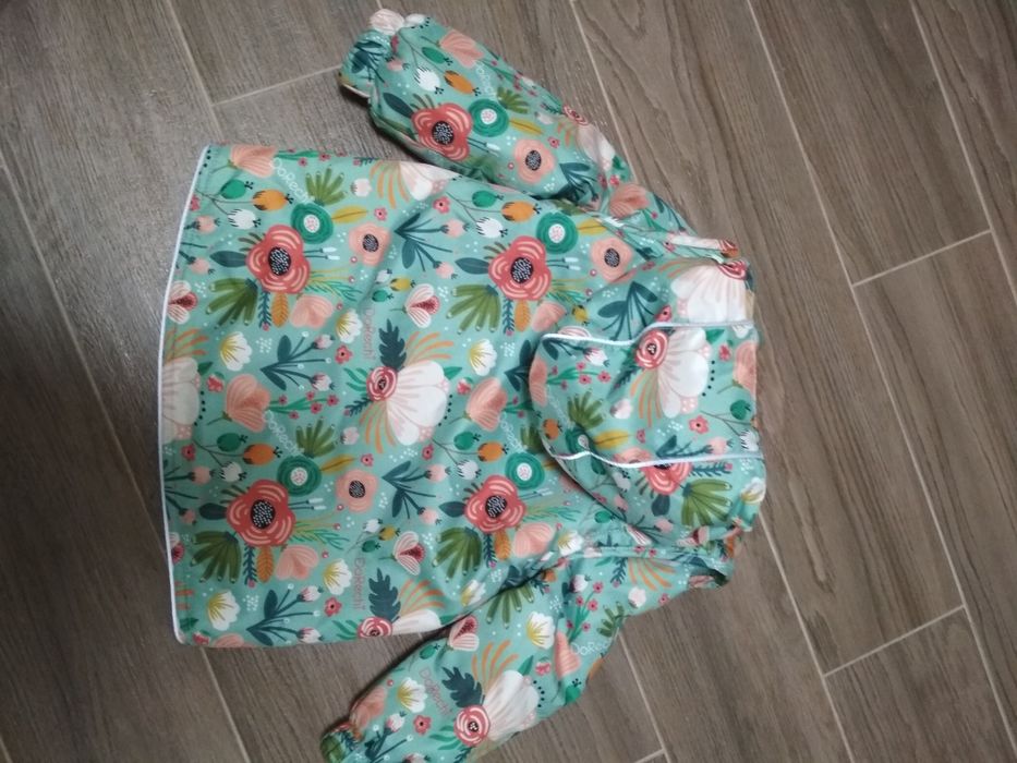 Продам демисезонную куртку на девочку в росте до 86 см