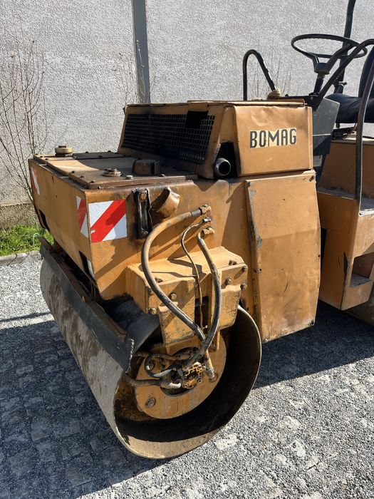 BOMAG AD 120 - Cilindro Compactador
