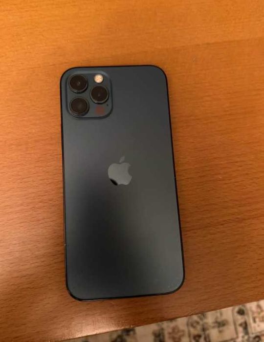 iPhone 12 Pro COMO NOVO