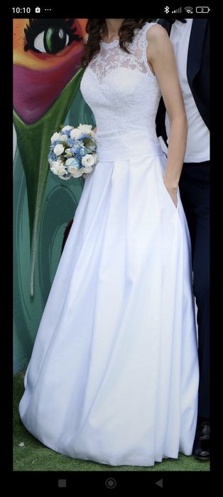 Suknia ślubna z pięknymi plecami