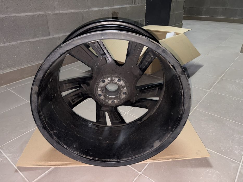 Диск Volkswagen Touareg 2023 760601025aaax1 Vag оригінал