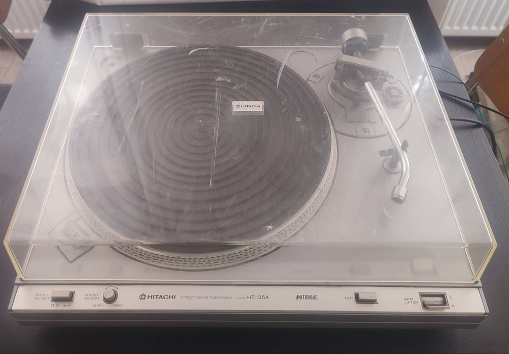 Gramofon Hitachi HT-354-Direct Drive