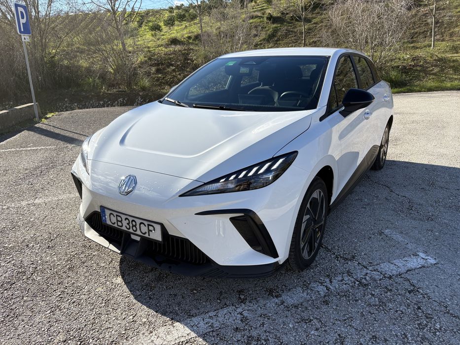 MG4 51 KWh 350km autonomia