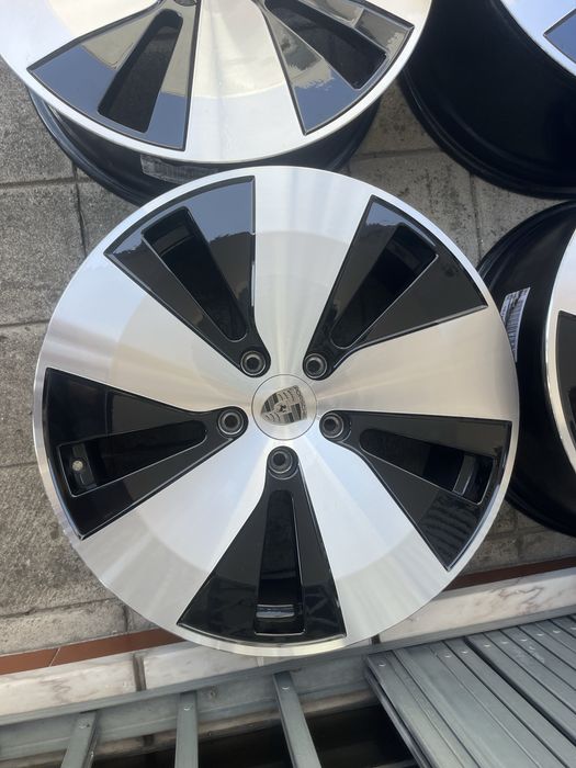 Jantes 20” 5x130 Originais Porsche Macan 4S Electric
