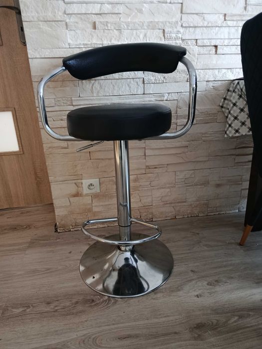 Krzesła barowe !