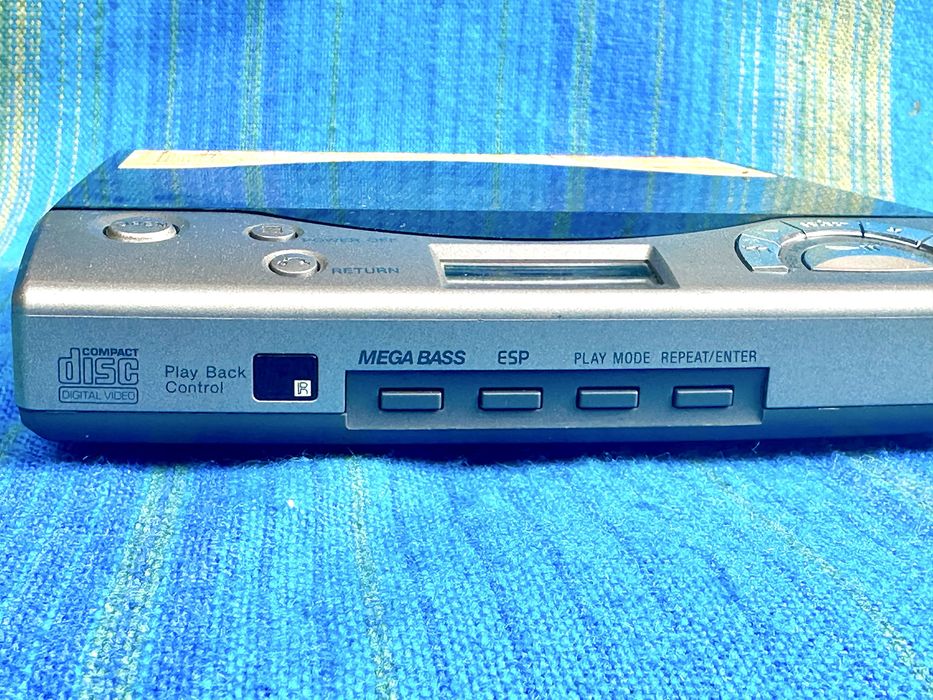 Sony D-V8000, CD player,