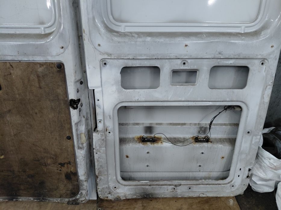 Двері високі Sprinter A901-903,LT.