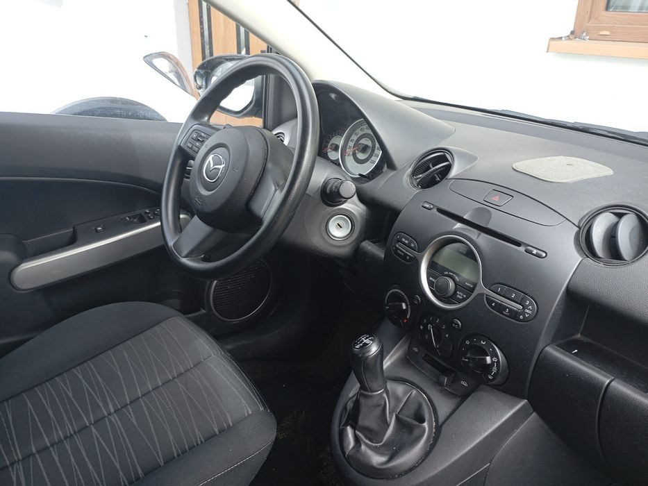 Mazda 2 2009r. 1.3 Benzyna klimatyzacja alufelgi przebieg tylko 100tys km