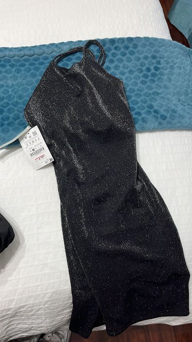 Vestidos curtos com brilhantes