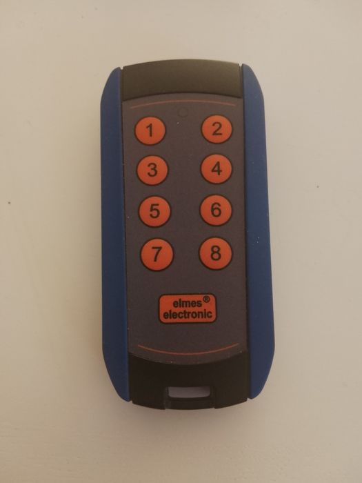 CH8T-WP PILOT OŚM 8 przycisków sterowanie GARAŻ ALARM IP67 E