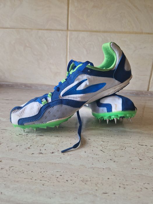 Buty lekkoatletyczne Brooks r 41