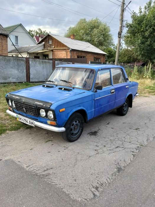 Автомобиль ваз 2103