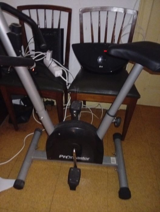 Exercise Bike439874516556206080