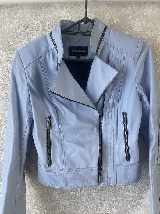 Куртка шкіряна, гарної якості. Розмір ХS