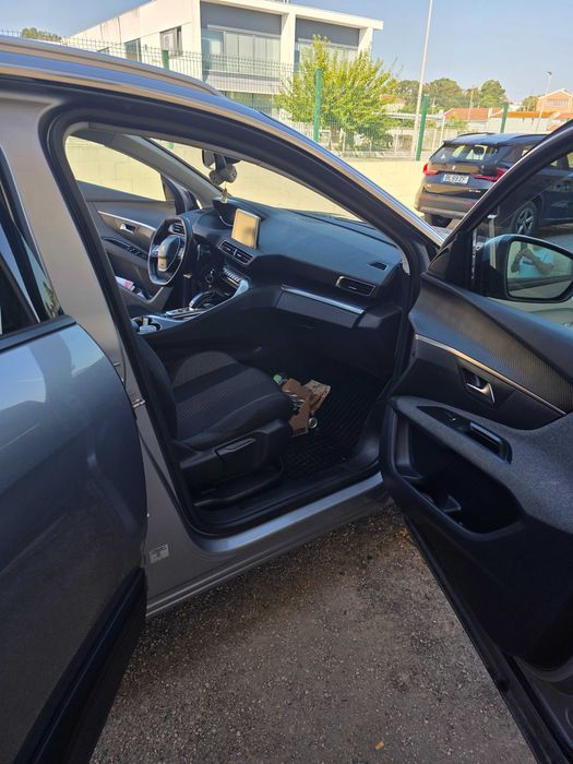 PEUGEOT 5008 de 7 lugares — photo 3