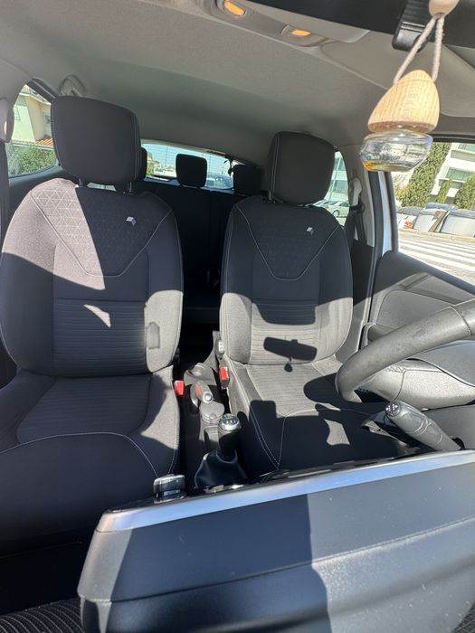 Renault clio 0.9Tce Limited foto 5