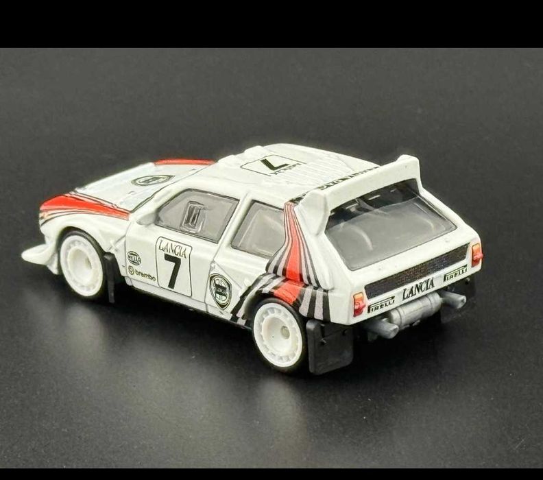 Hotwheels Lancia Delta S4 n7 Henri Toivonen