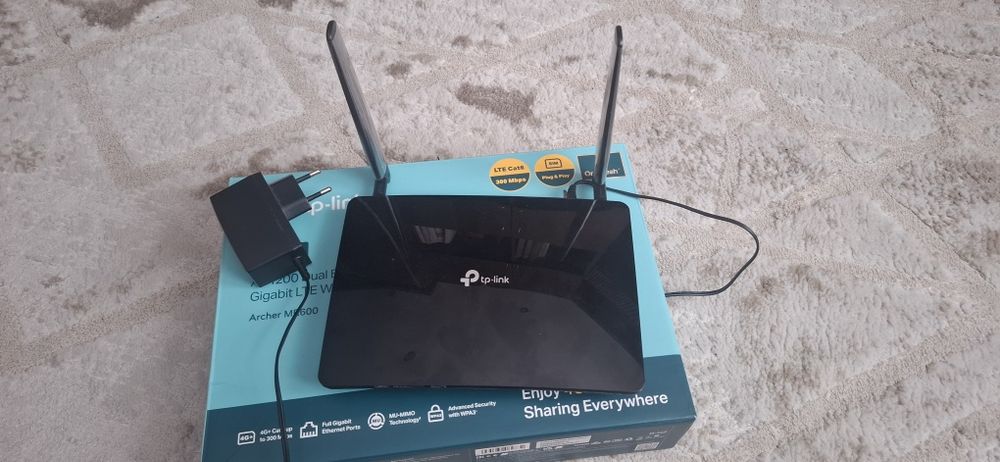 Router TP-LINK Archer MR600 LTE SIM AC1200