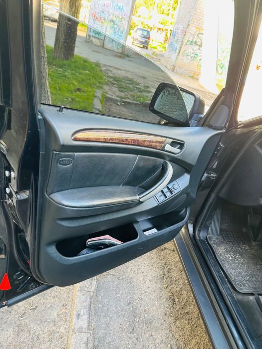 Продам BMW x5 e 53