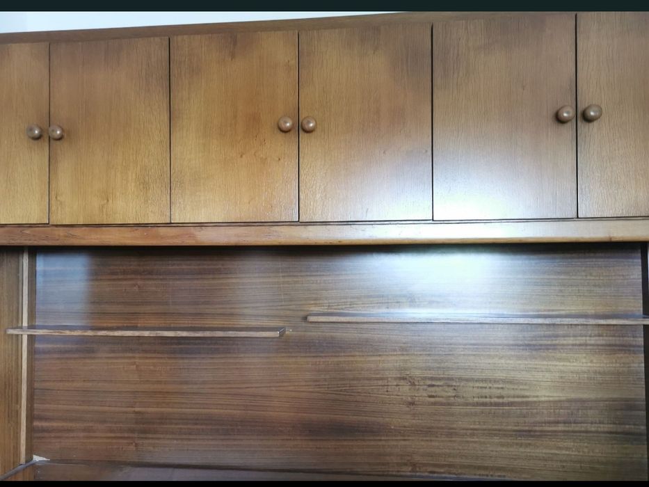 Cama/estúdio de Madeira
