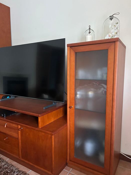 Conjunto móvel de sala com mesa de centro