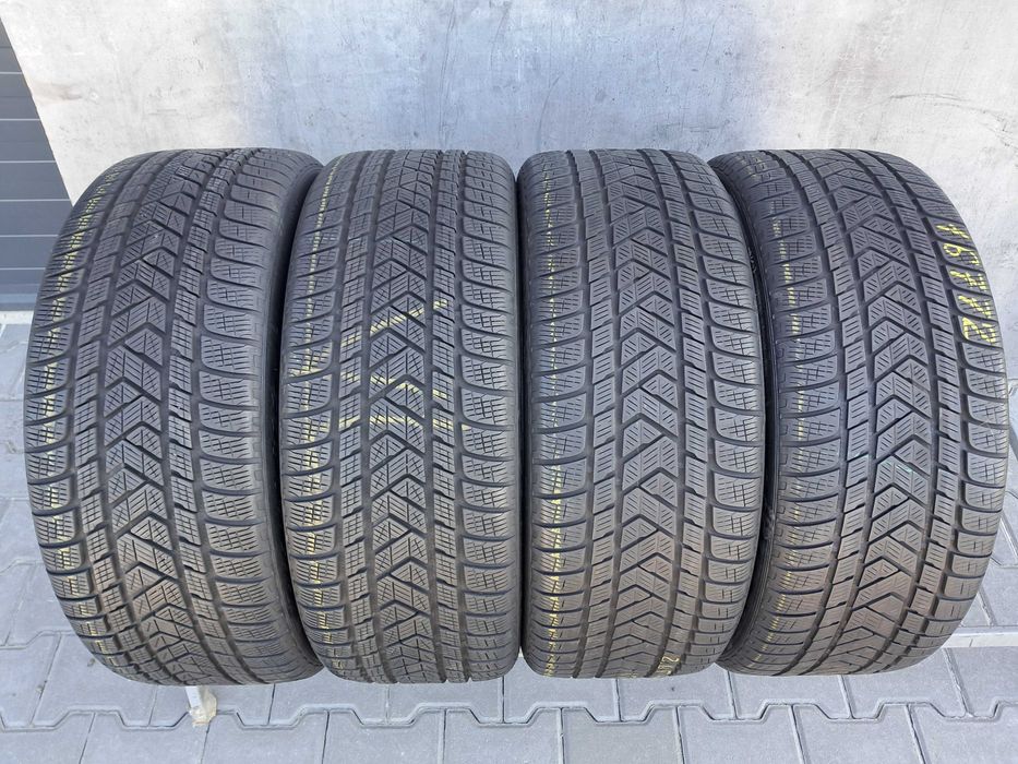 Резина зимова, Pirelli Scorpion Winter JLR 265\40 R22 (арт.16772)