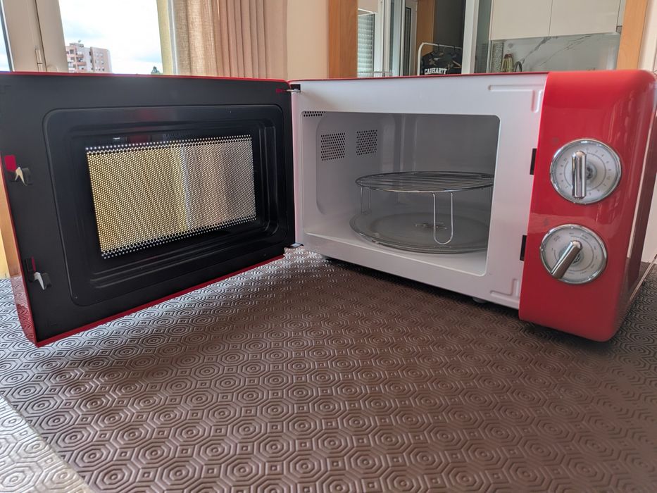 Microondas Cecotec ProClean 3110 Retro com Grill 20L 700W Vermelho