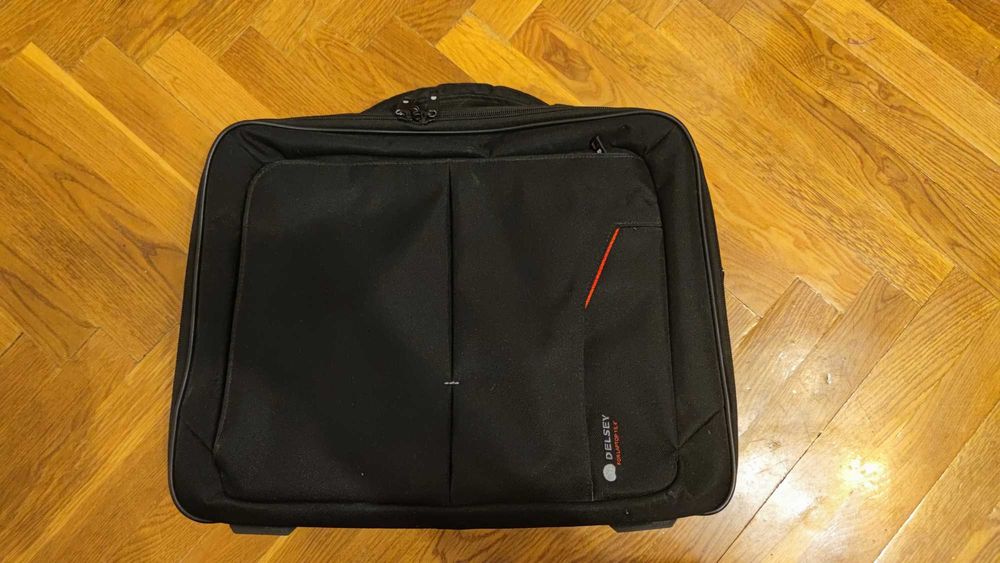 Сумка портфель Delsey
