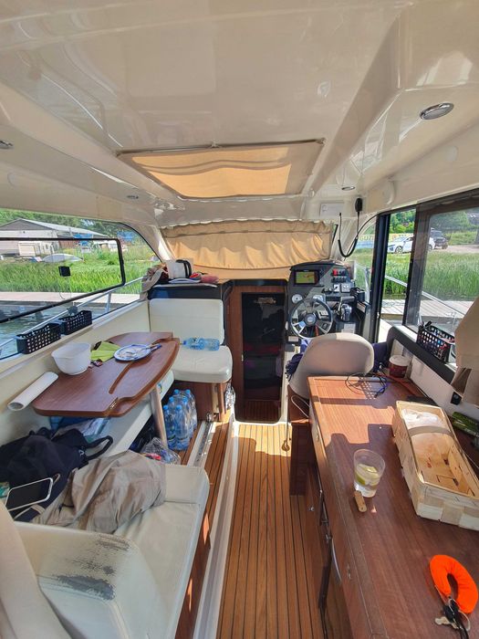 Quicksilver 855 Activ Weekend (2018) | Full Opcja | MerCruiser 6.2L V8 350KM | Klimatyzacja + Generator | Stan Idealny