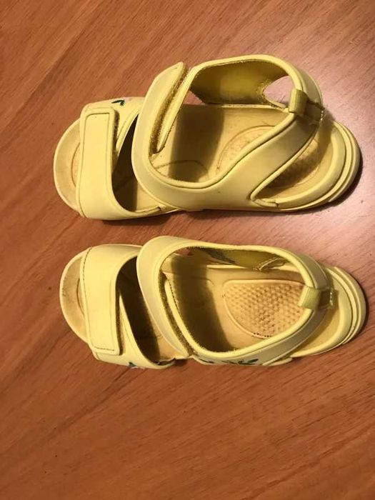 Sandálias de verão leves e de uso na água H&M Amarelas T30-31